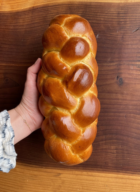Traditional Braided Challah (2 lbs)