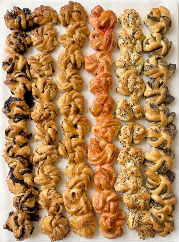 Box of Mini Babka rolls (A dozen)